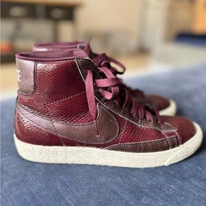 Nike Women's Sneakers in Burgundy and White
